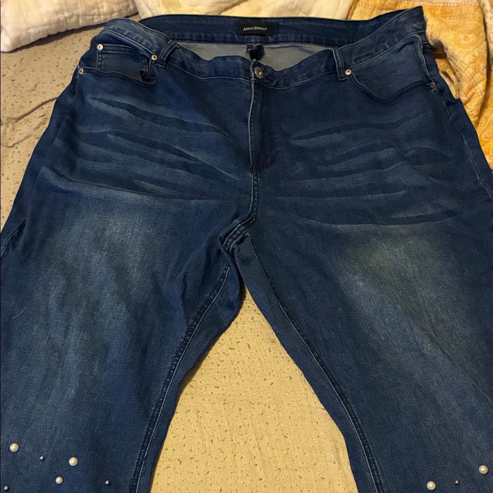 American Eagle Outfitters Dark Blue Relaxed Jeans